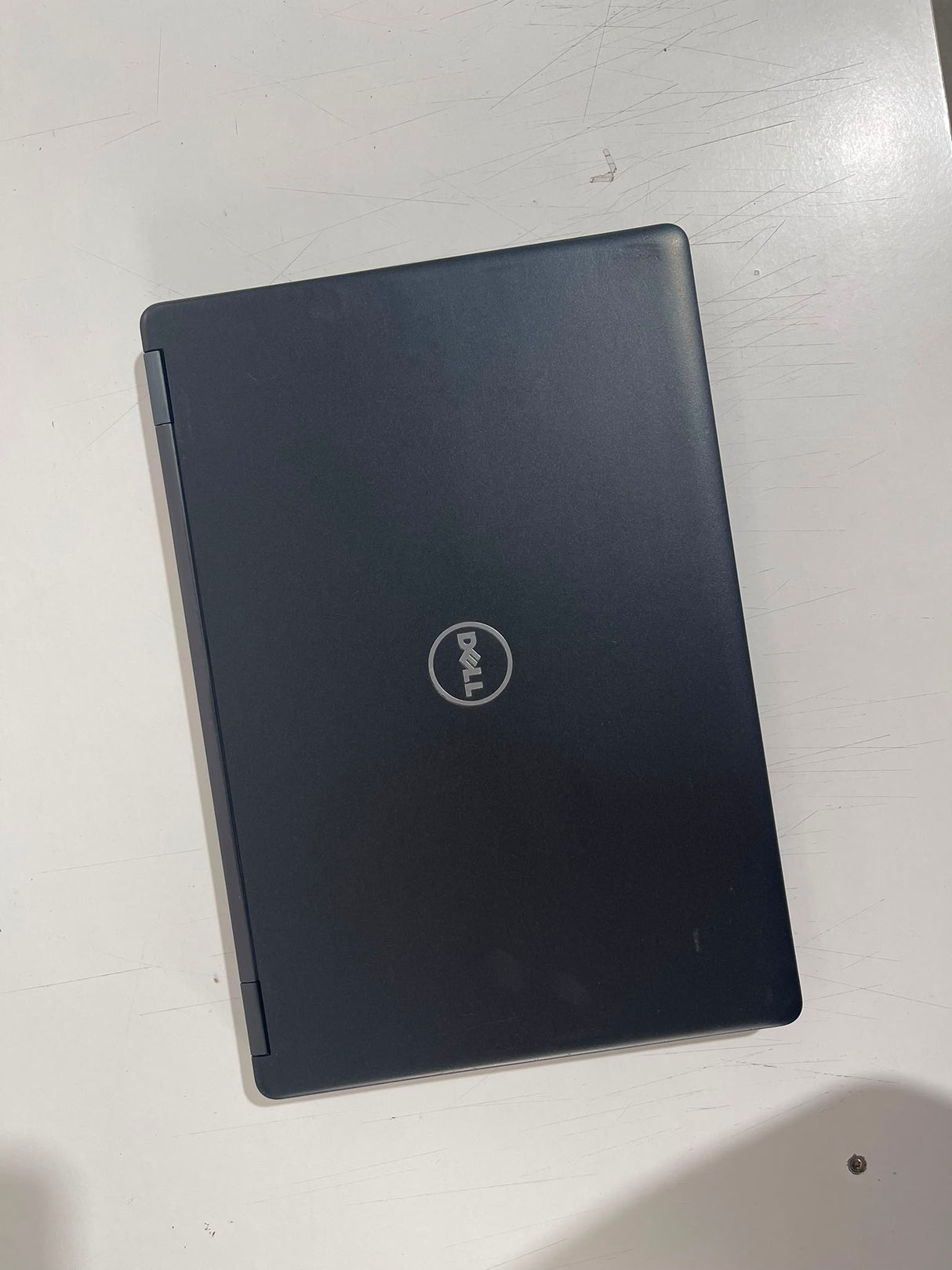 Dell Latitude 5480 Reacondicionado GRADO C — 14" FHD, Intel Core i5-6300U, 16GB RAM, SSD | Batería no funcional (uso con cargador)