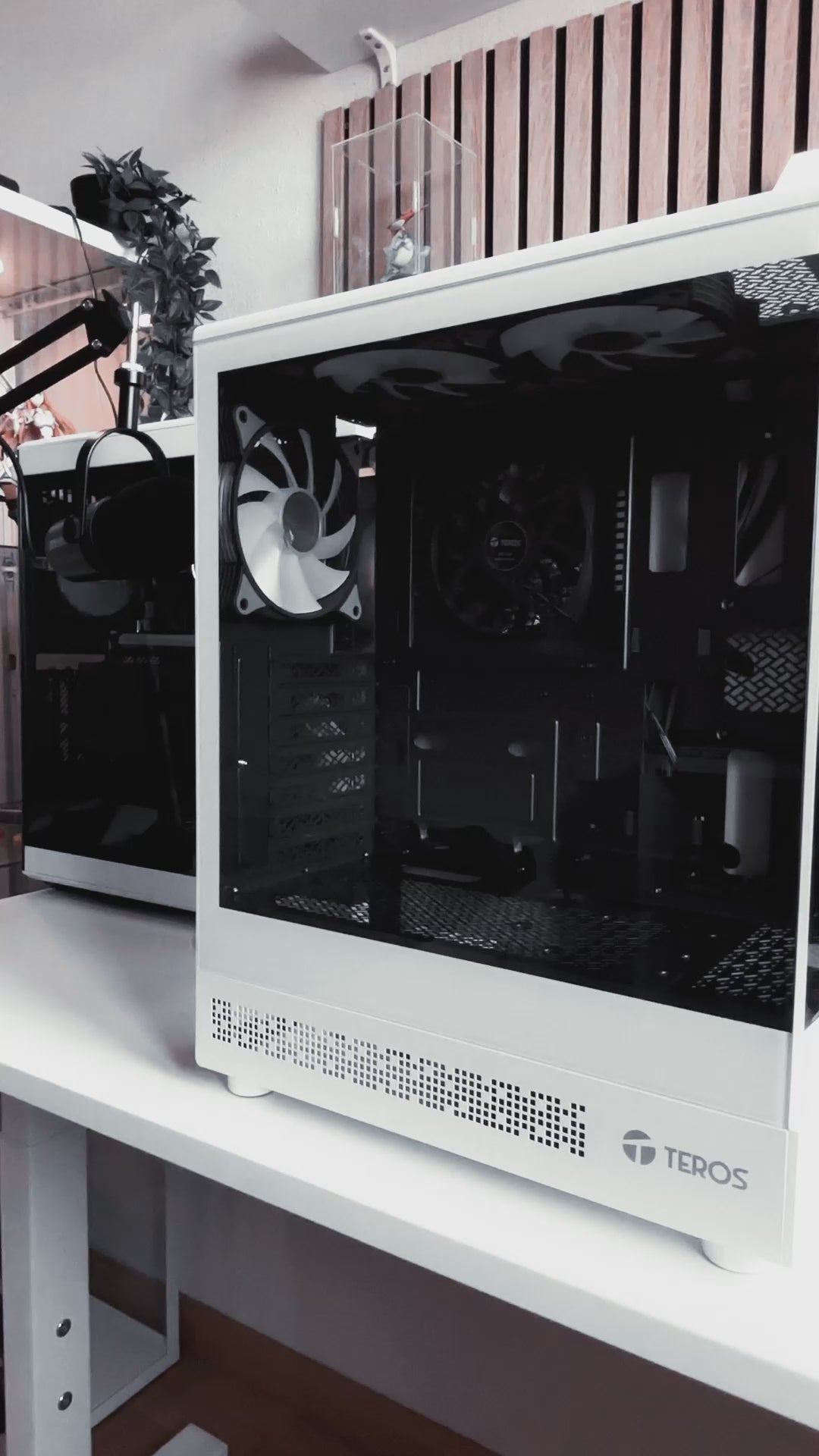 PC GAMING TEROS | RTX 5070, RYZEN 7 5800X, 32GB RAM, 2TB SSD, REFRIGERACIÓN LÍQUIDA RGB